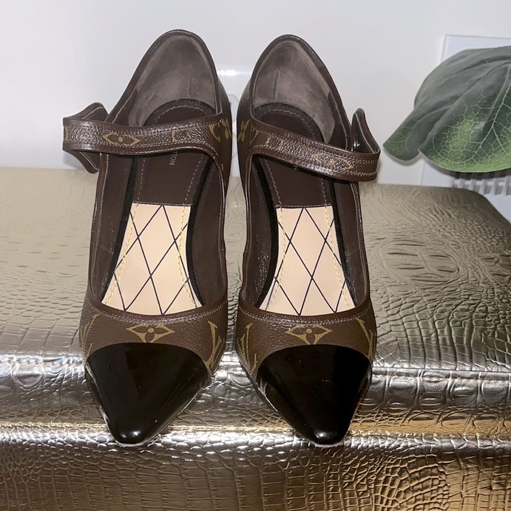 100% authentic Louis Vuitton heels, size 40